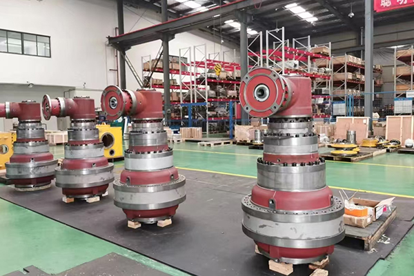 I cambi SGR vengono utilizzati nel rotolamento della piastra della batteria con acido piombo